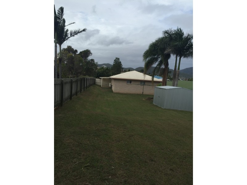 17A Price Avenue, Kawana QLD 4701