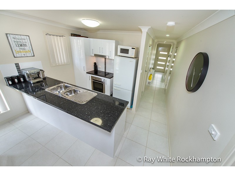 6 Vermont Drive, Parkhurst QLD 4702