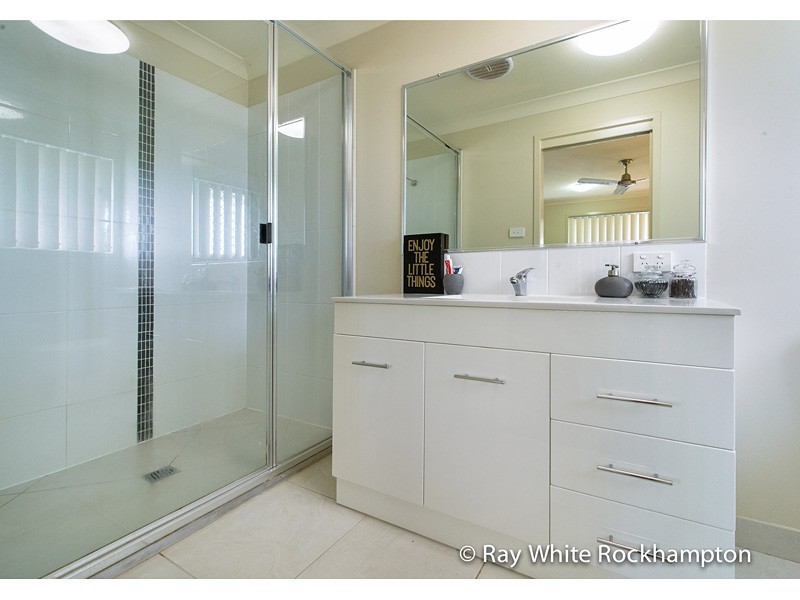 6 Vermont Drive, Parkhurst QLD 4702