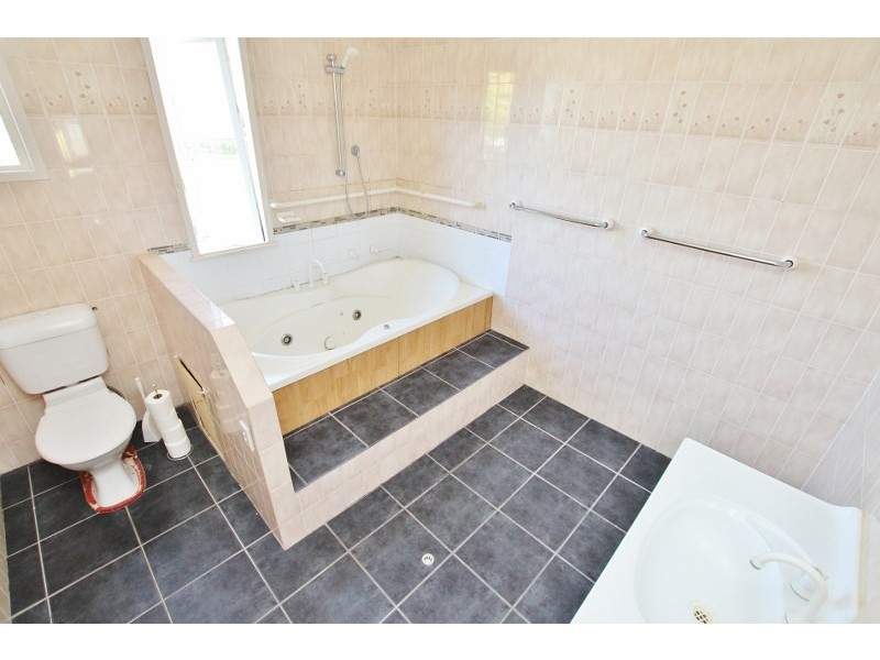 418 Stenhouse Street, Koongal QLD 4701