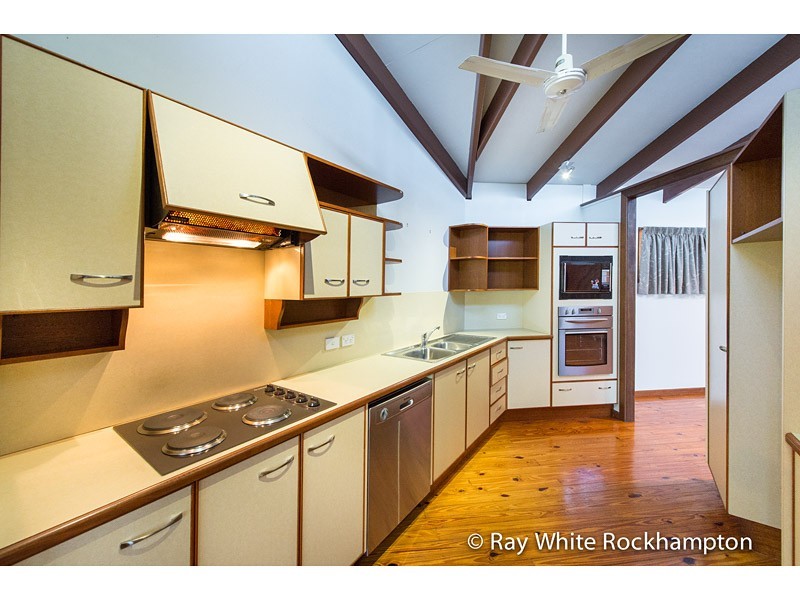 70 Glencoe Street, The Range QLD 4700