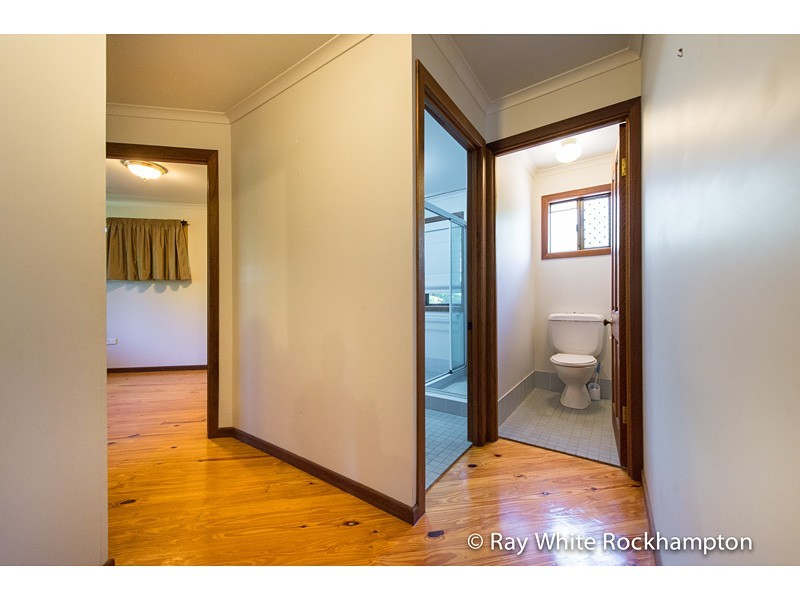 70 Glencoe Street, The Range QLD 4700