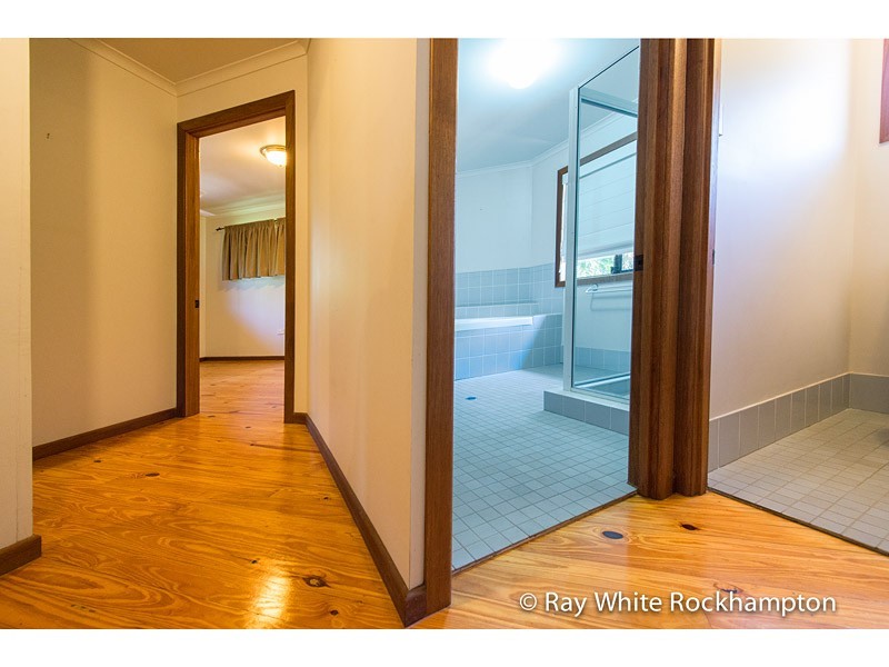70 Glencoe Street, The Range QLD 4700