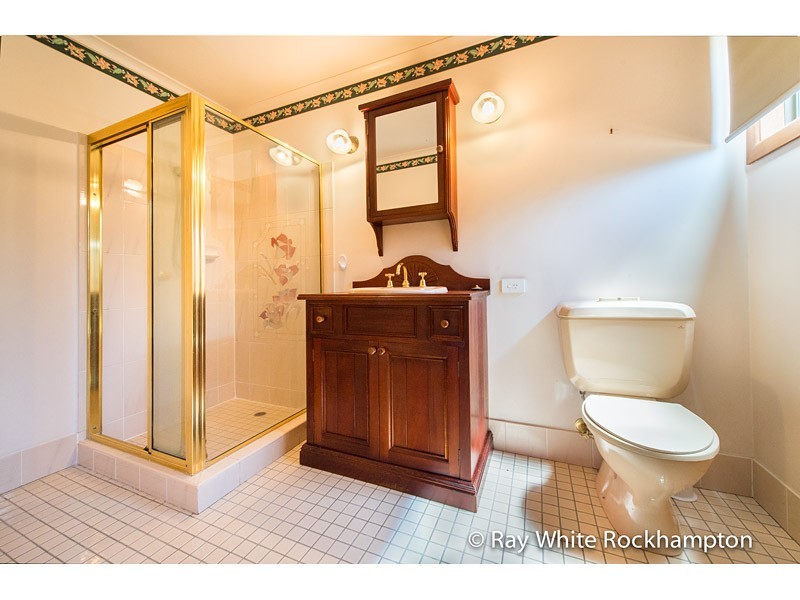 70 Glencoe Street, The Range QLD 4700