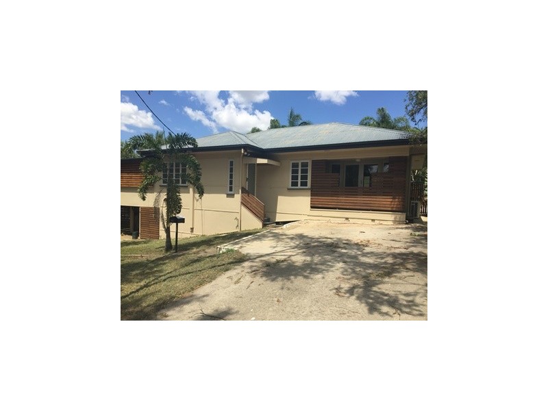 270 Upper Dawson Road, The Range QLD 4700
