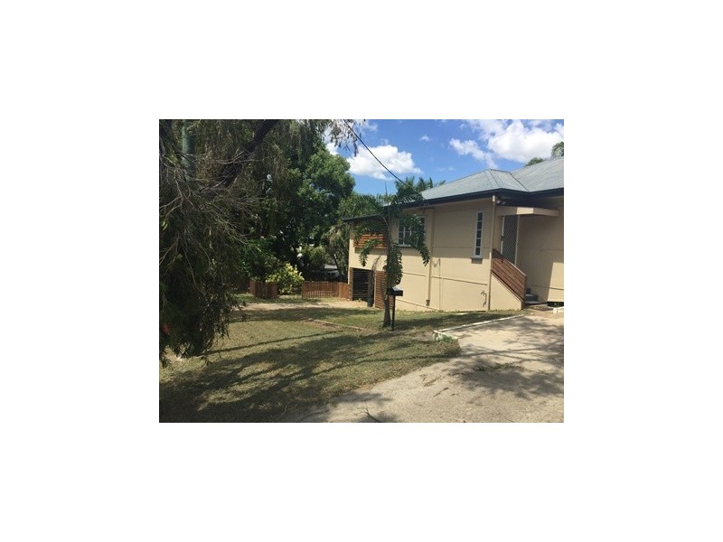 270 Upper Dawson Road, The Range QLD 4700