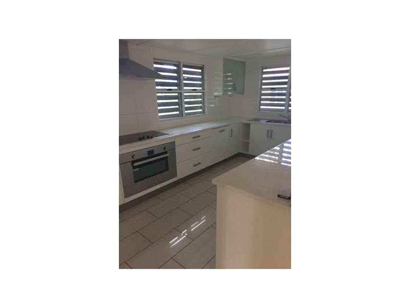 270 Upper Dawson Road, The Range QLD 4700