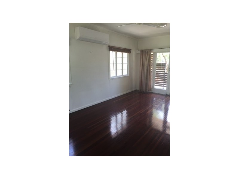 270 Upper Dawson Road, The Range QLD 4700