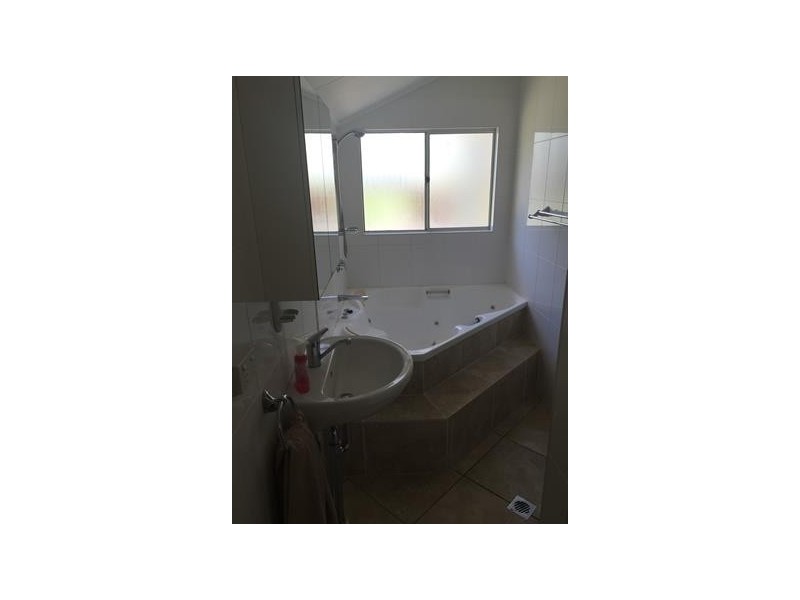 270 Upper Dawson Road, The Range QLD 4700