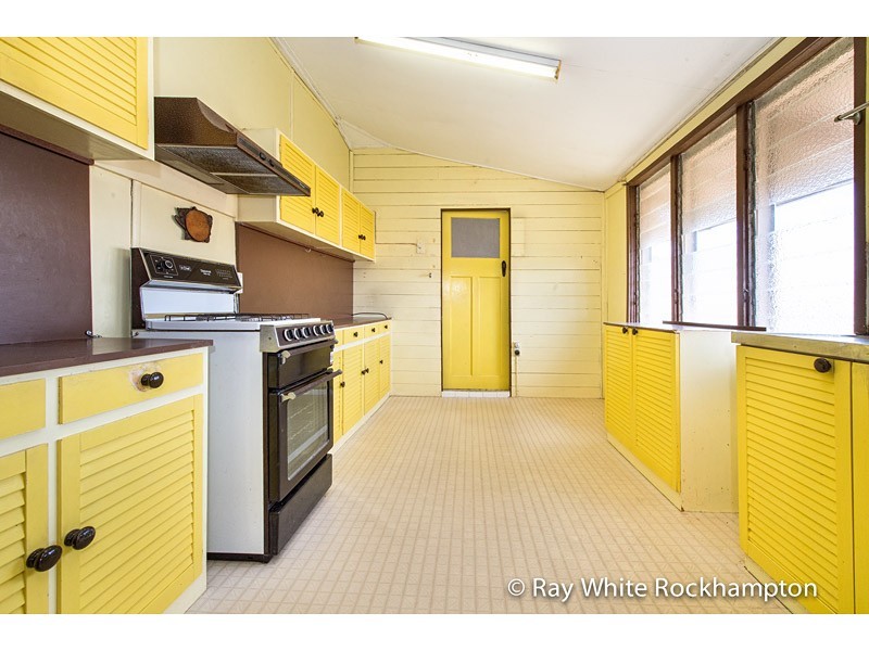 54 Caroline Street, Allenstown QLD 4700