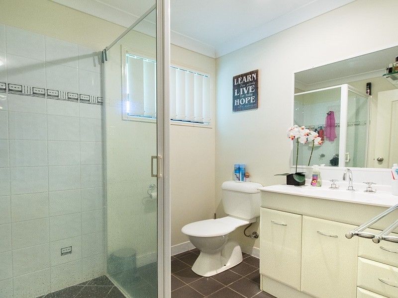 8 Broadhurst Drive, Gracemere QLD 4702