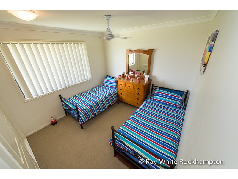 8 Broadhurst Drive, Gracemere QLD 4702
