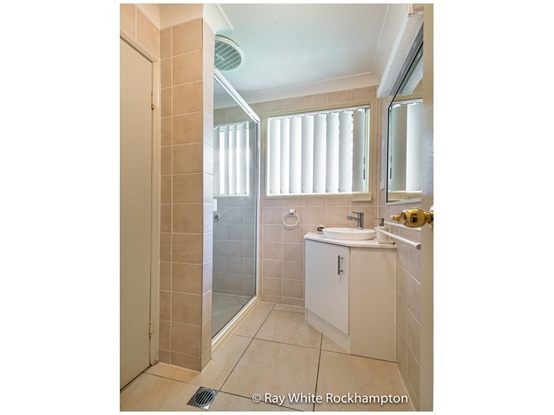 3 Banksia Court, Gracemere QLD 4702