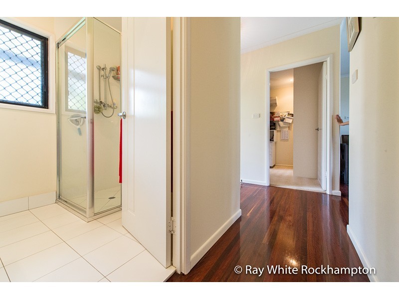 5 Bellevue Terrace, The Range QLD 4700