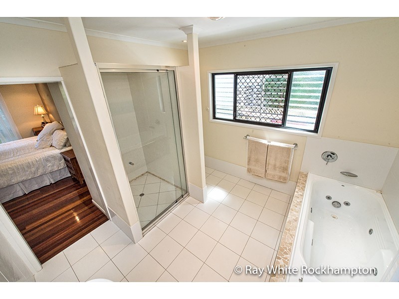 5 Bellevue Terrace, The Range QLD 4700