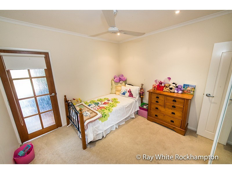 5 Bellevue Terrace, The Range QLD 4700