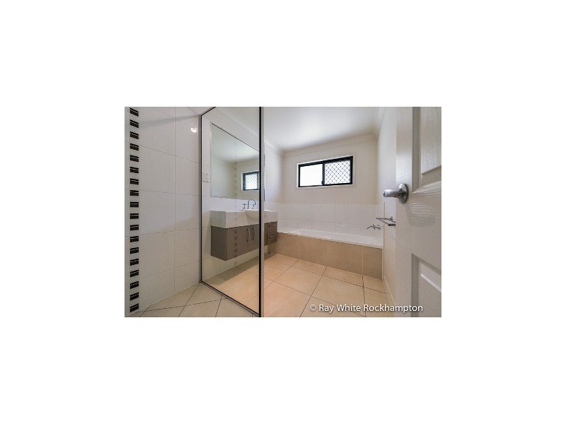 8 Benrhys Court, Rockyview QLD 4701