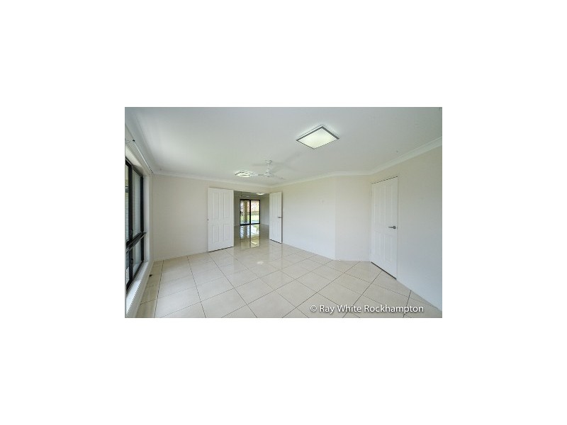 8 Benrhys Court, Rockyview QLD 4701
