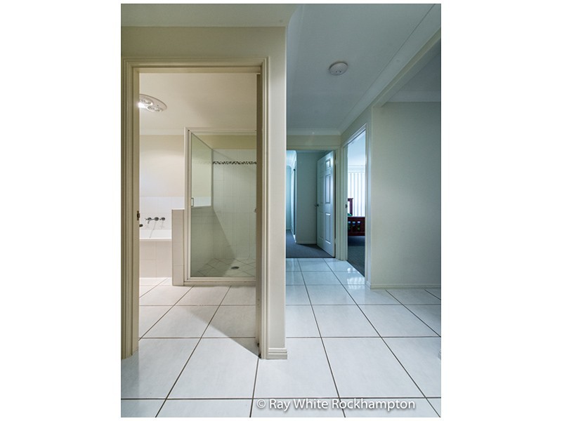 18 Gilmore Court, Gracemere QLD 4702