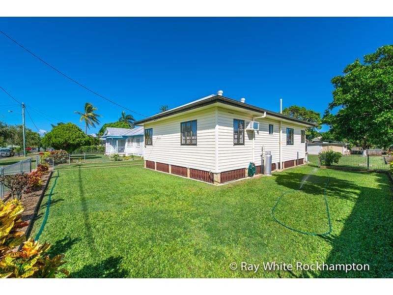 185 Baker Street, Koongal QLD 4701