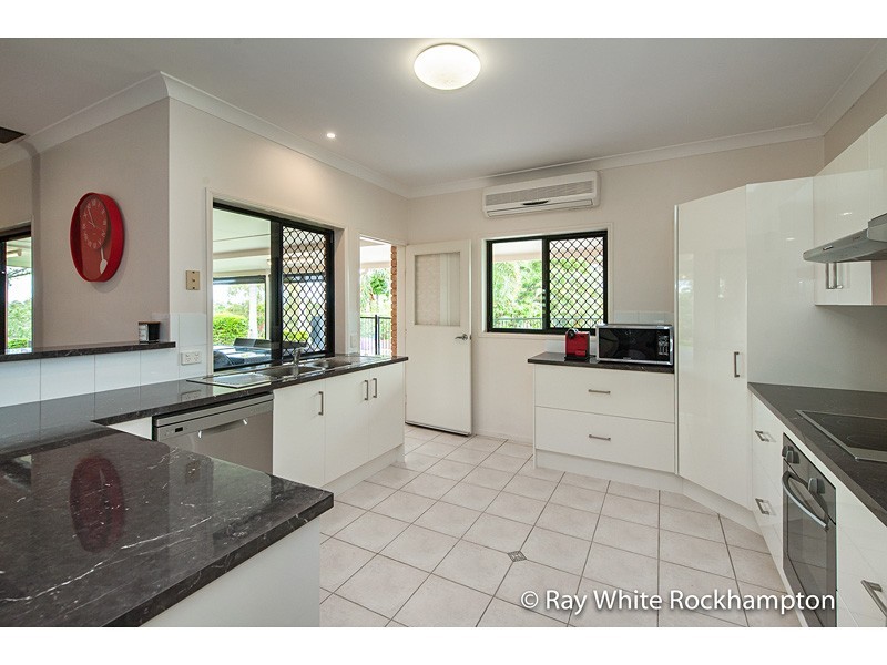 128 Angela Road, Rockyview QLD 4701