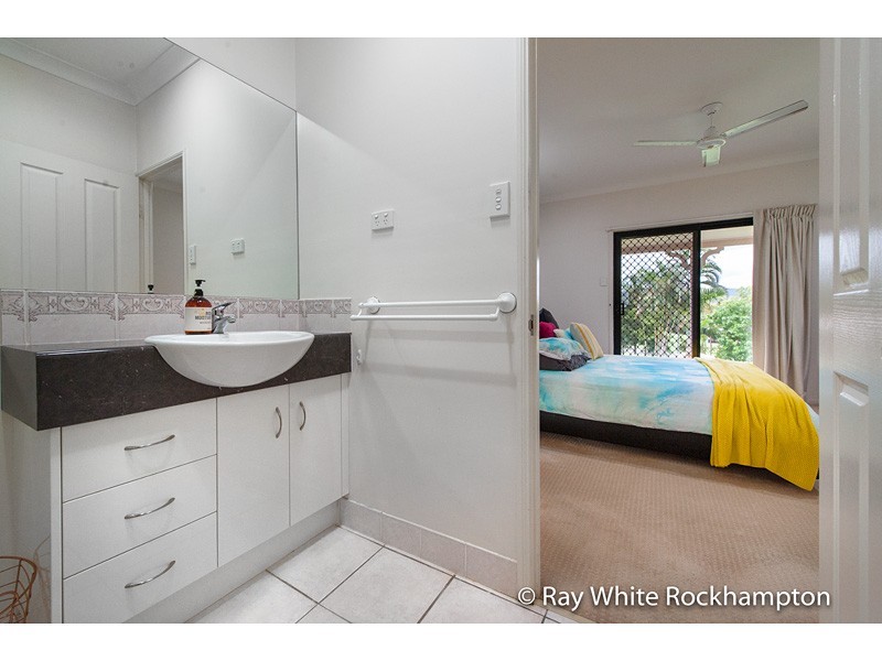 128 Angela Road, Rockyview QLD 4701