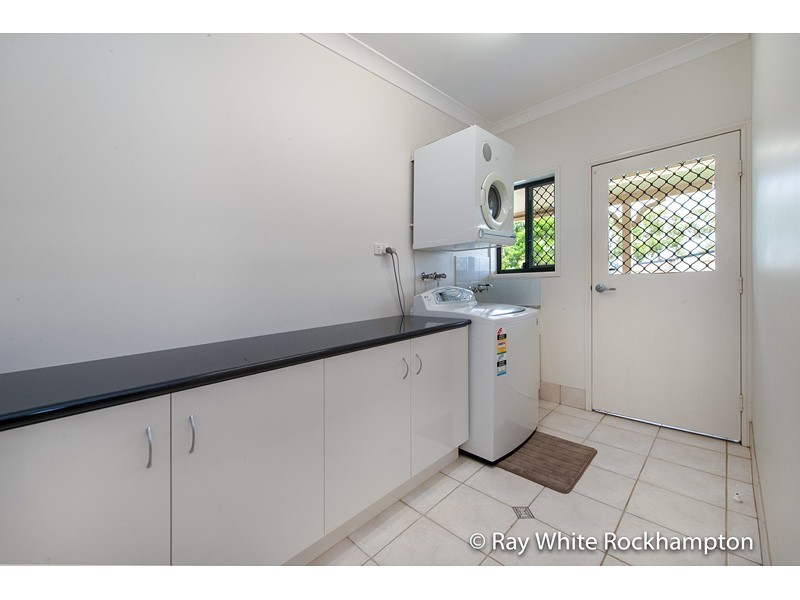 128 Angela Road, Rockyview QLD 4701