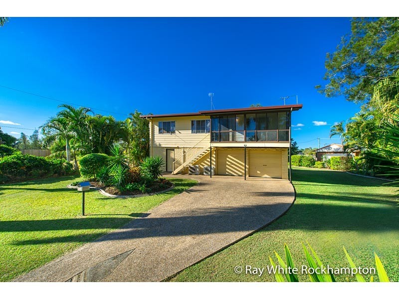 17 Lodwick Close, Gracemere QLD 4702
