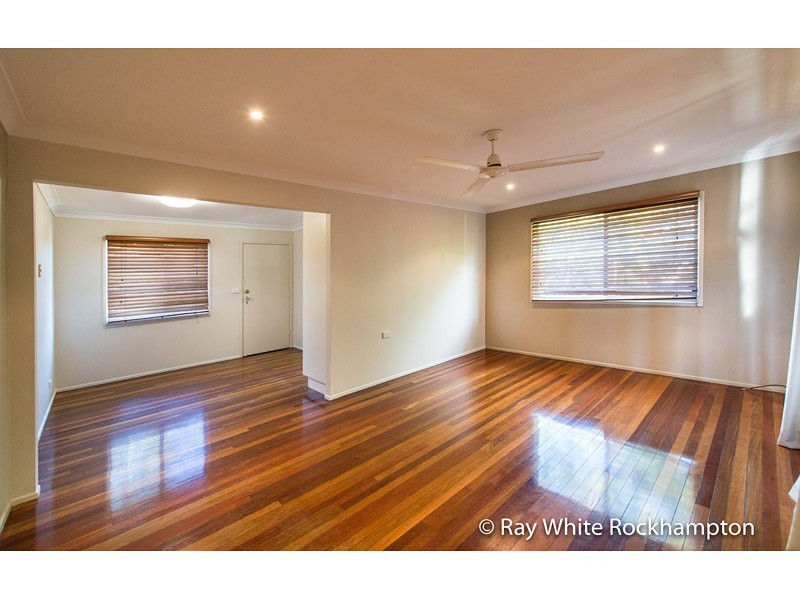 17 Lodwick Close, Gracemere QLD 4702