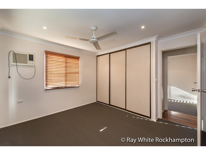 17 Lodwick Close, Gracemere QLD 4702