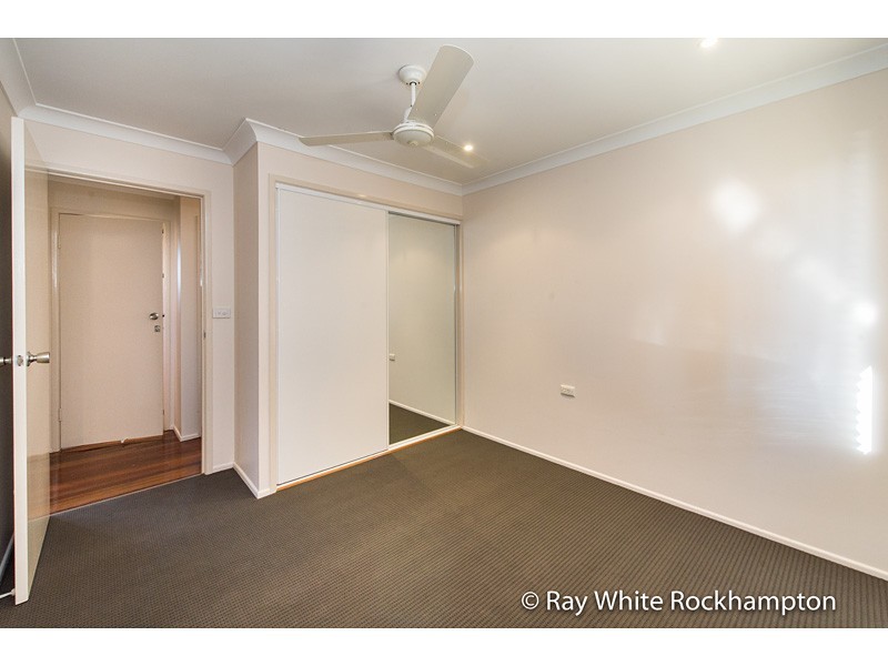 17 Lodwick Close, Gracemere QLD 4702