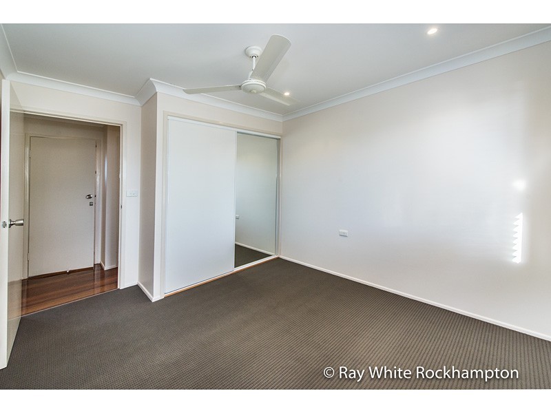 17 Lodwick Close, Gracemere QLD 4702