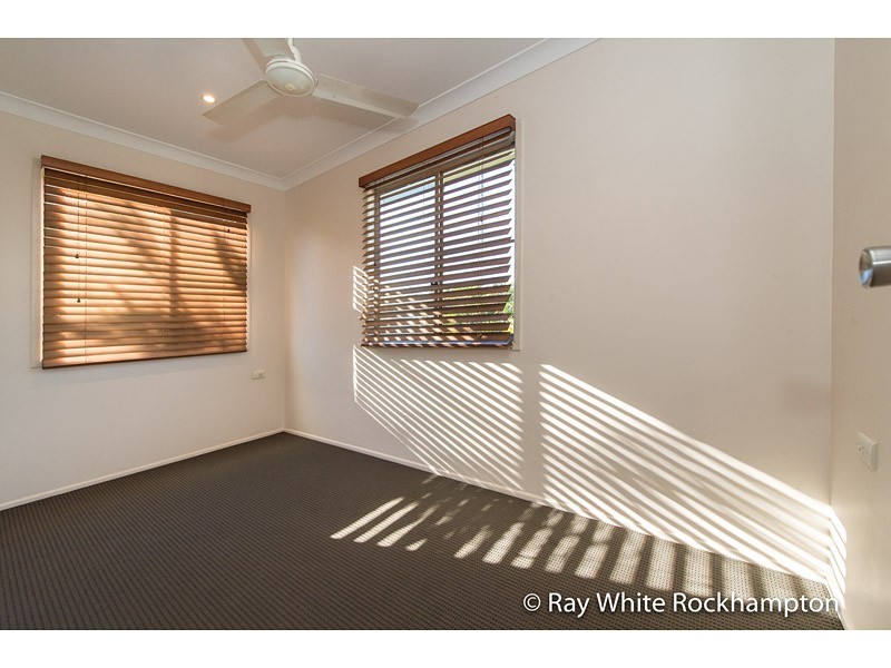 17 Lodwick Close, Gracemere QLD 4702