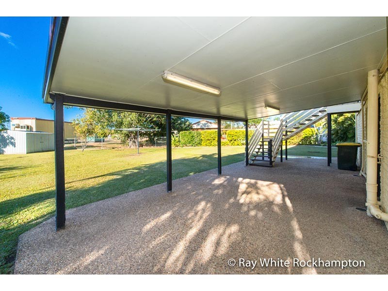 17 Lodwick Close, Gracemere QLD 4702