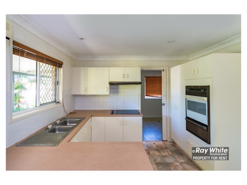 26 Hutcheon Street, Kawana QLD 4701