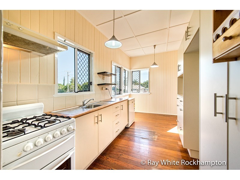 303 Berserker Street, Berserker QLD 4701