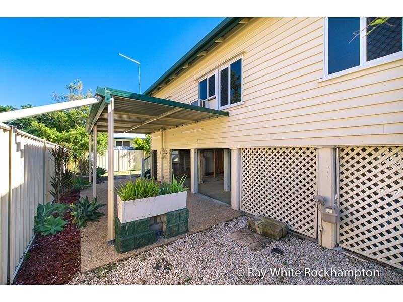 303 Berserker Street, Berserker QLD 4701