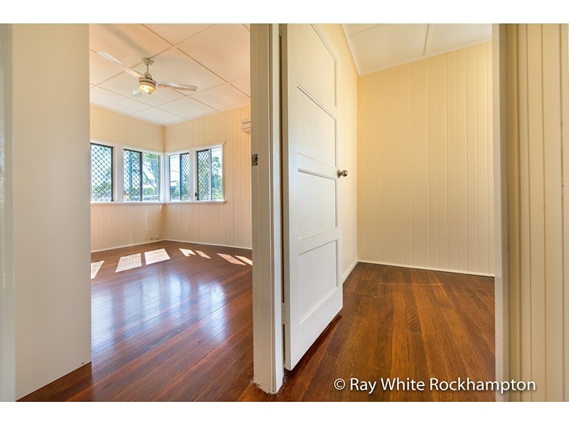 303 Berserker Street, Berserker QLD 4701