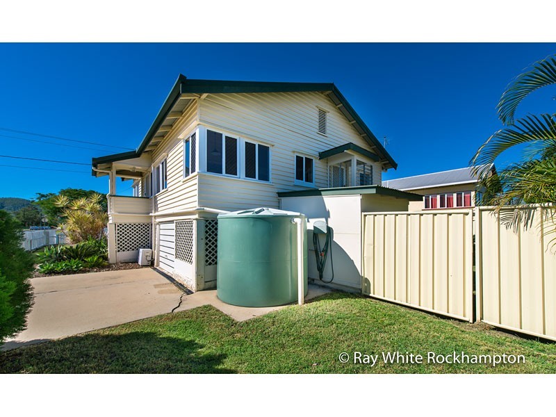 303 Berserker Street, Berserker QLD 4701