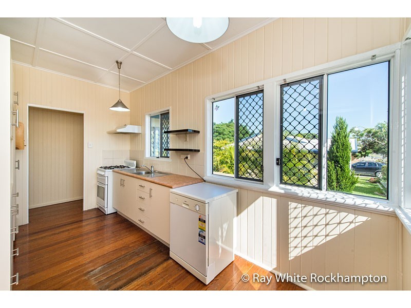 303 Berserker Street, Berserker QLD 4701