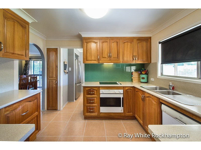 10 Glover Street, Gracemere QLD 4702