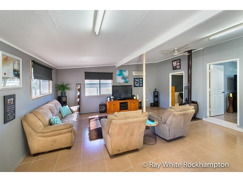 10 Glover Street, Gracemere QLD 4702