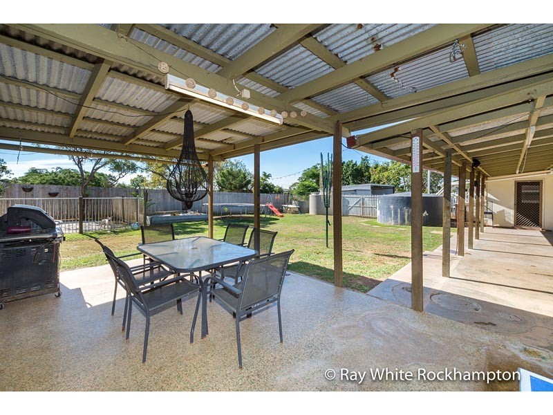 10 Glover Street, Gracemere QLD 4702