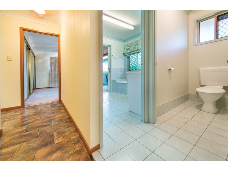 17 Hinton Street, Koongal QLD 4701