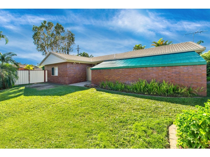 17 Hinton Street, Koongal QLD 4701