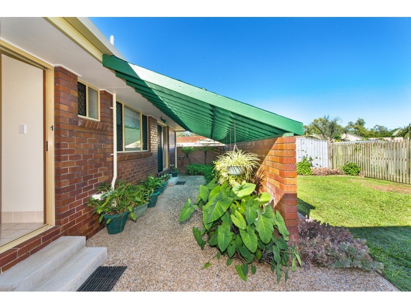 17 Hinton Street, Koongal QLD 4701