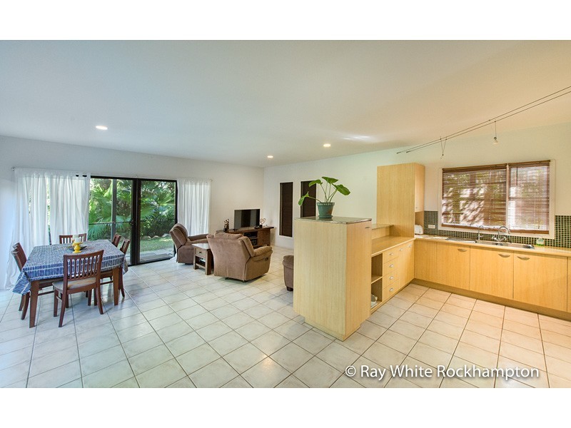 4 Menkin Place, Frenchville QLD 4701