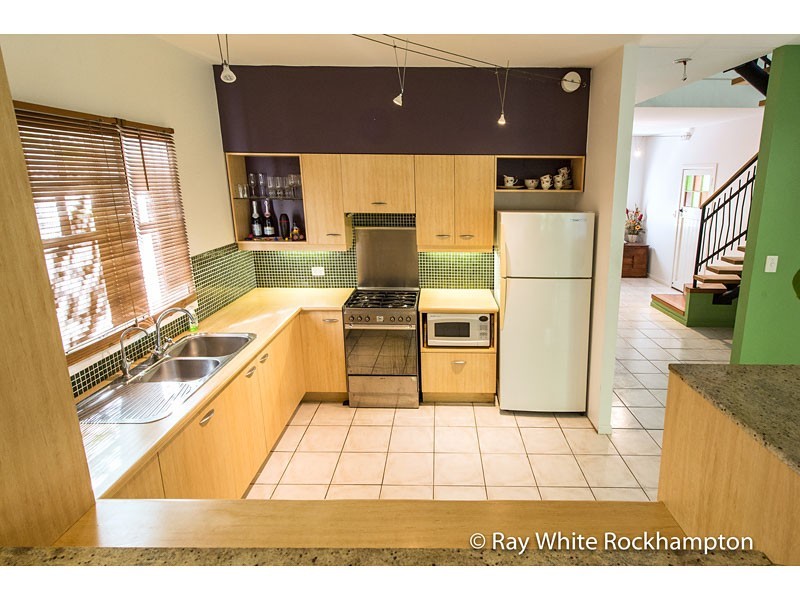 4 Menkin Place, Frenchville QLD 4701