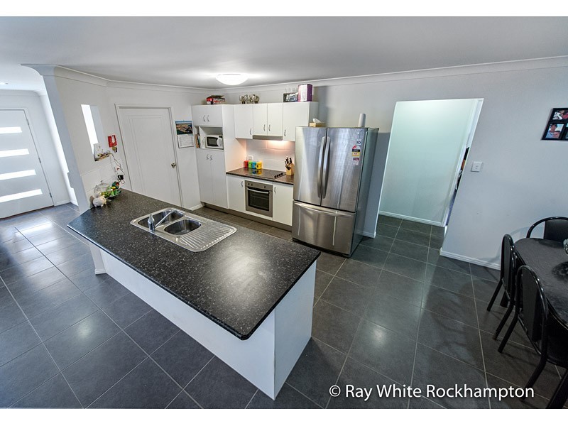 42 Leichhardt Drive, Gracemere QLD 4702