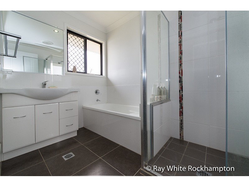 42 Leichhardt Drive, Gracemere QLD 4702